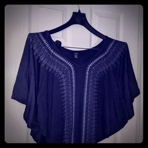 Woman plus size top ponchostyle